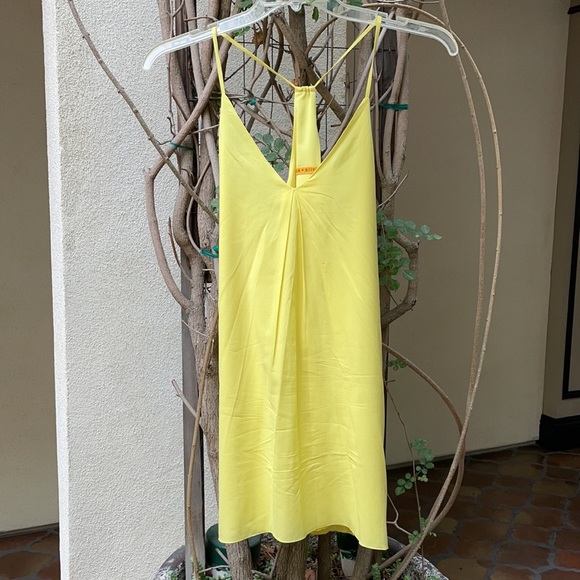 Alice + Olivia Fierra Y Racerback Yellow Dress - Picture 5 of 6